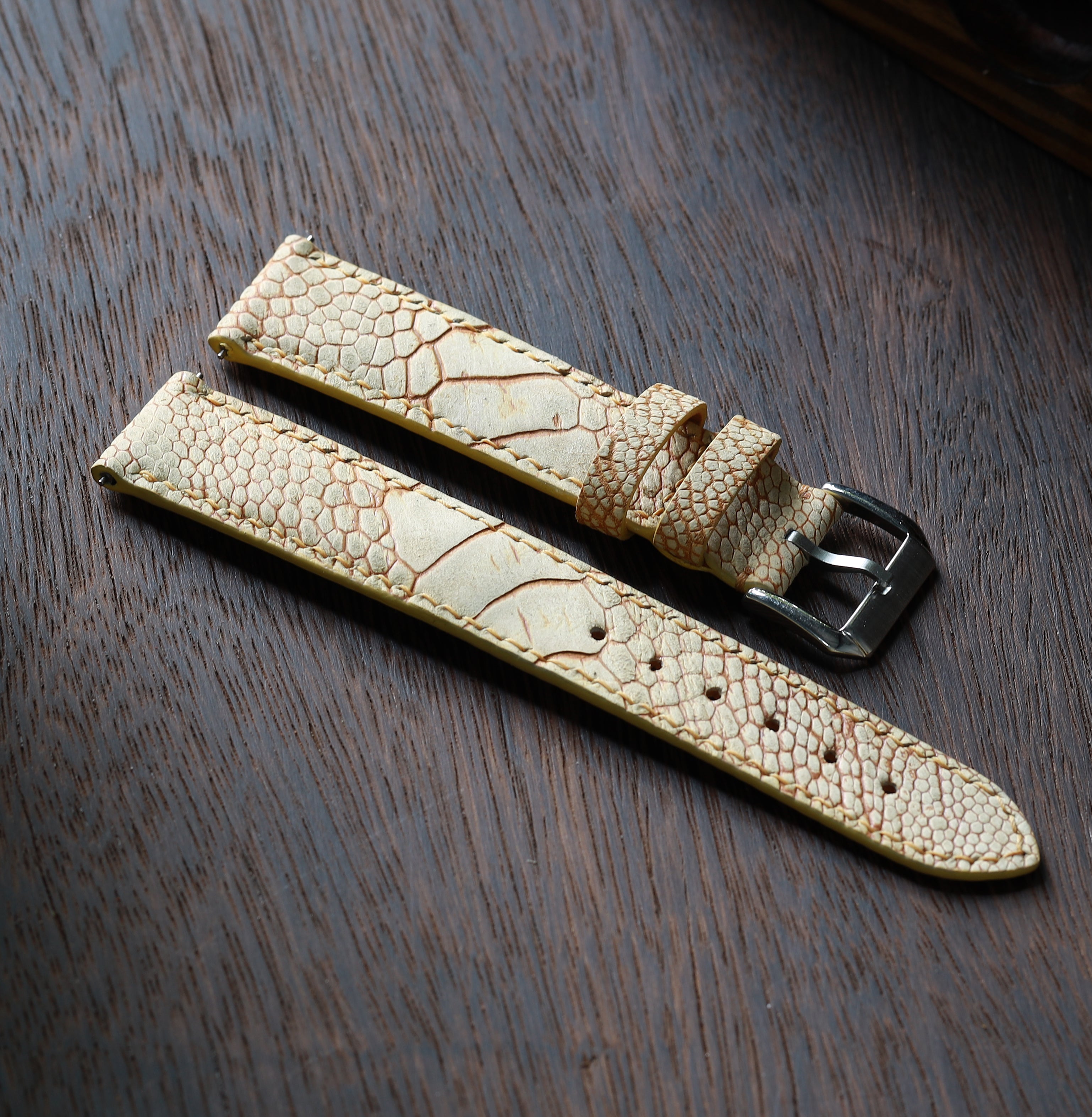 While Waxed Ostrich Leg Leather Watch Strap (Scaled)