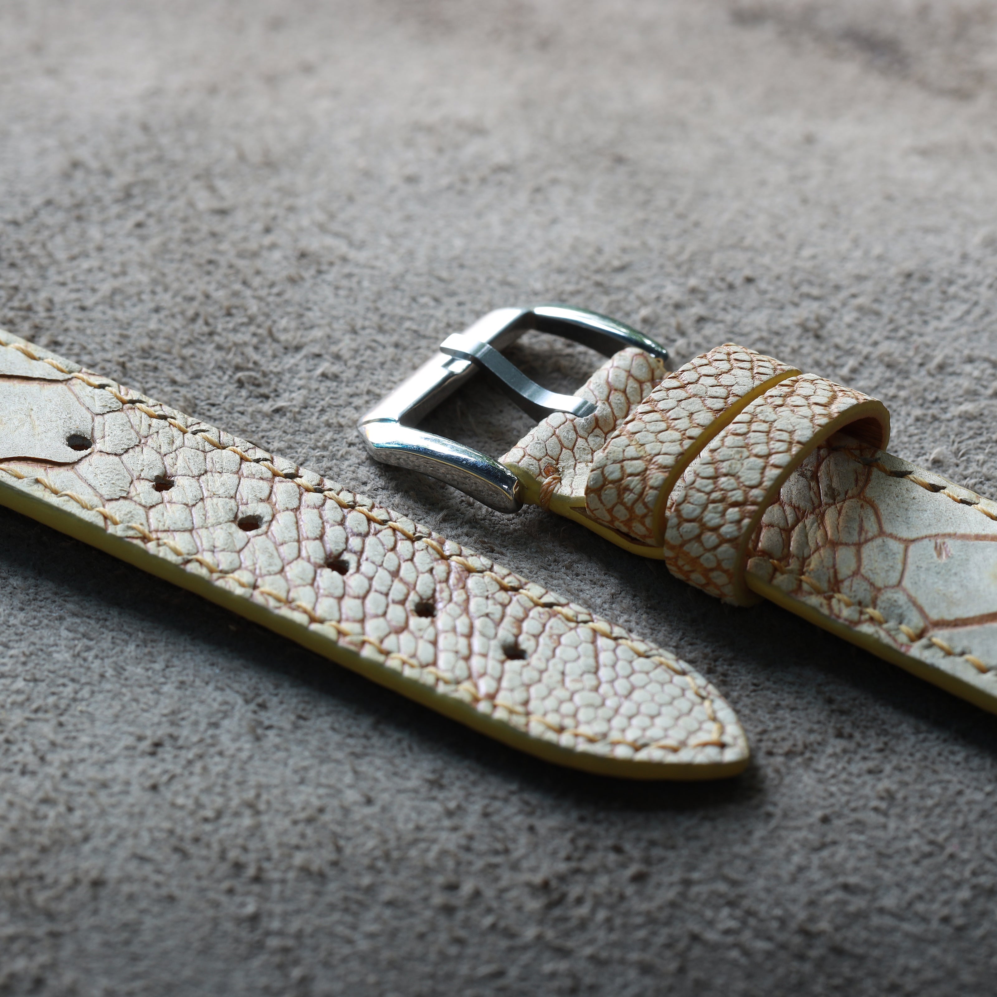 While Waxed Ostrich Leg Leather Watch Strap (Scaled)