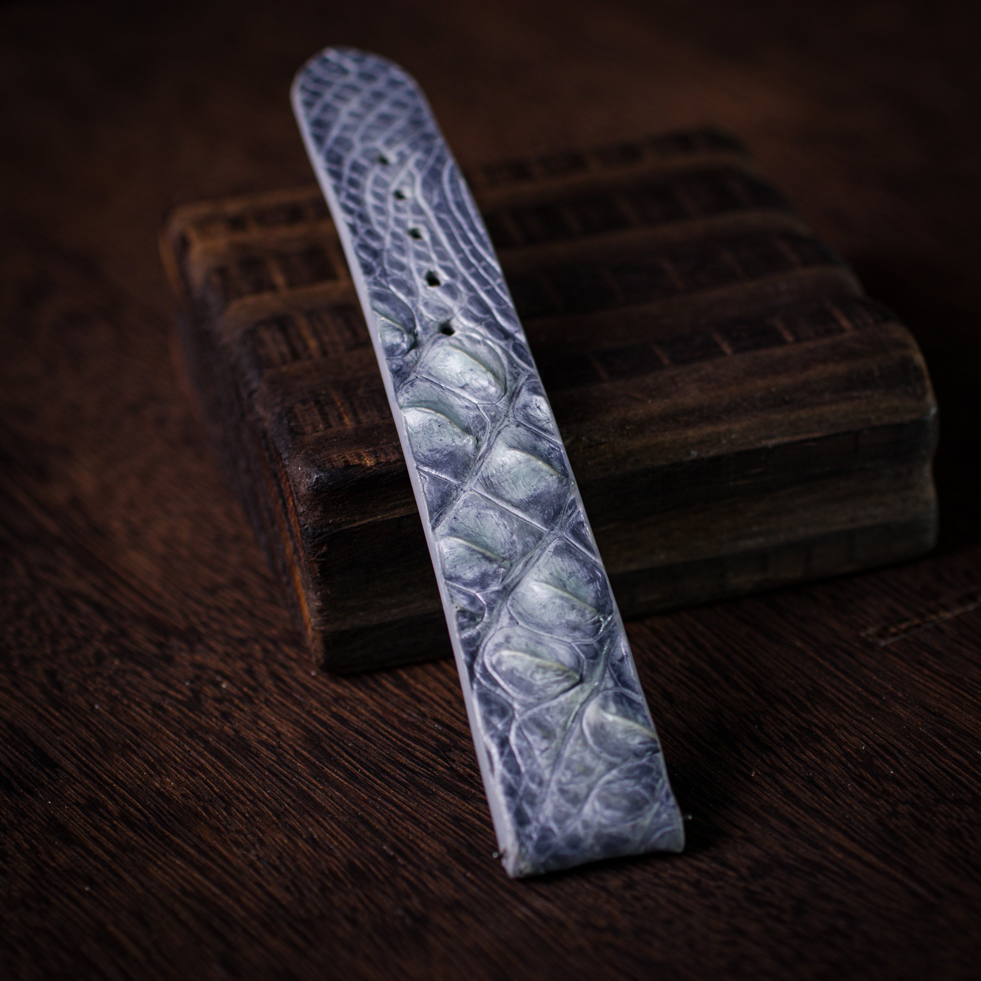 Blue Grey Patina Alligator Hornback Strap