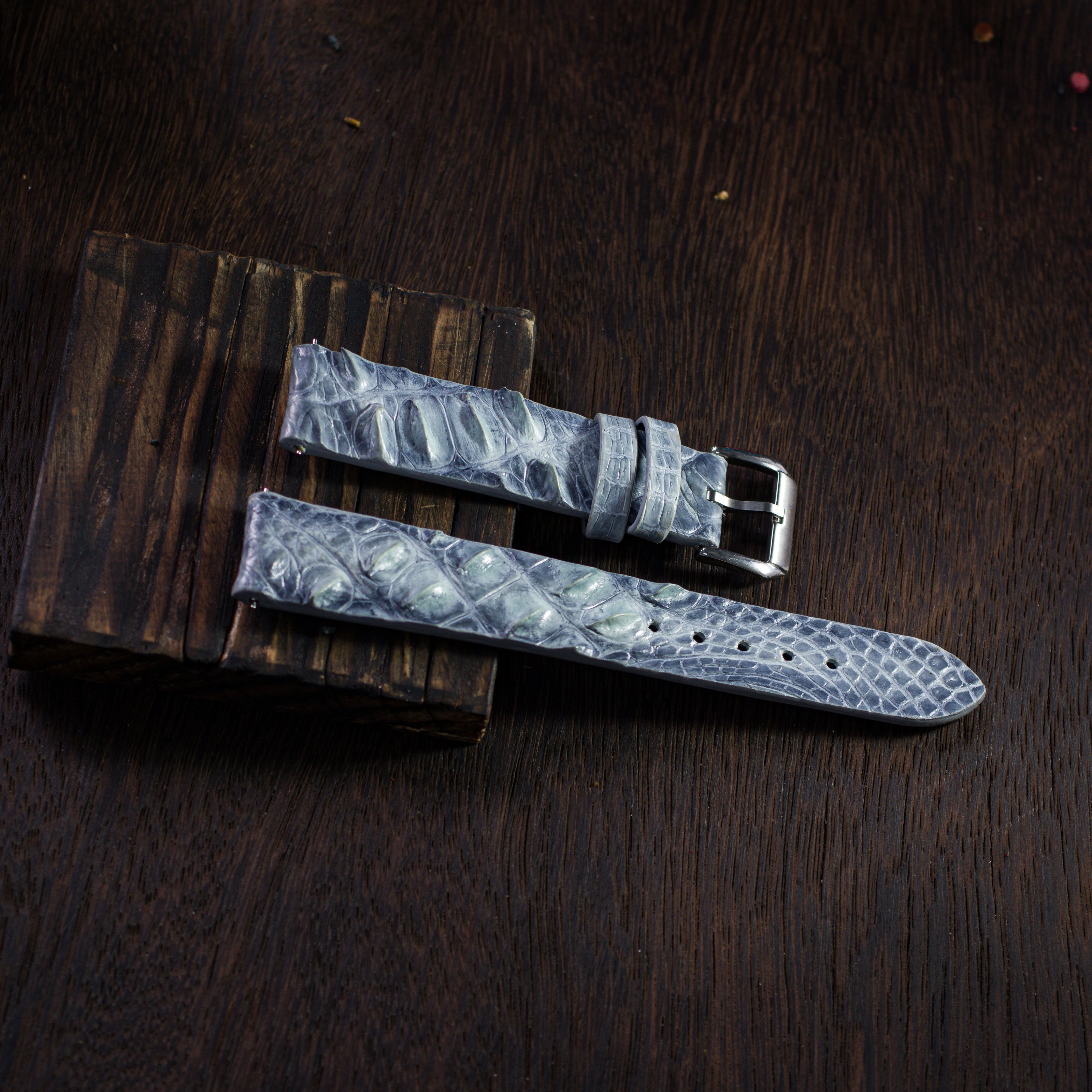 Blue Grey Patina Alligator Hornback Strap