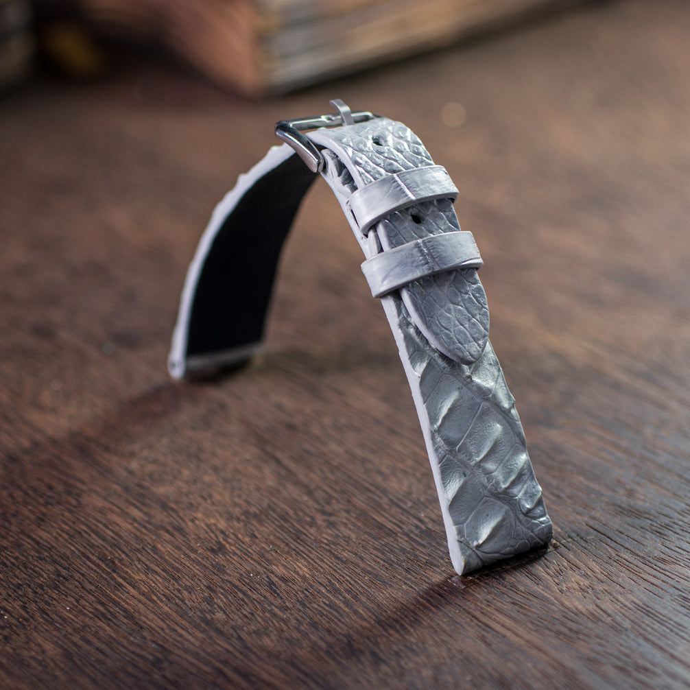 Ice White Patina Hornback Alligator Strap