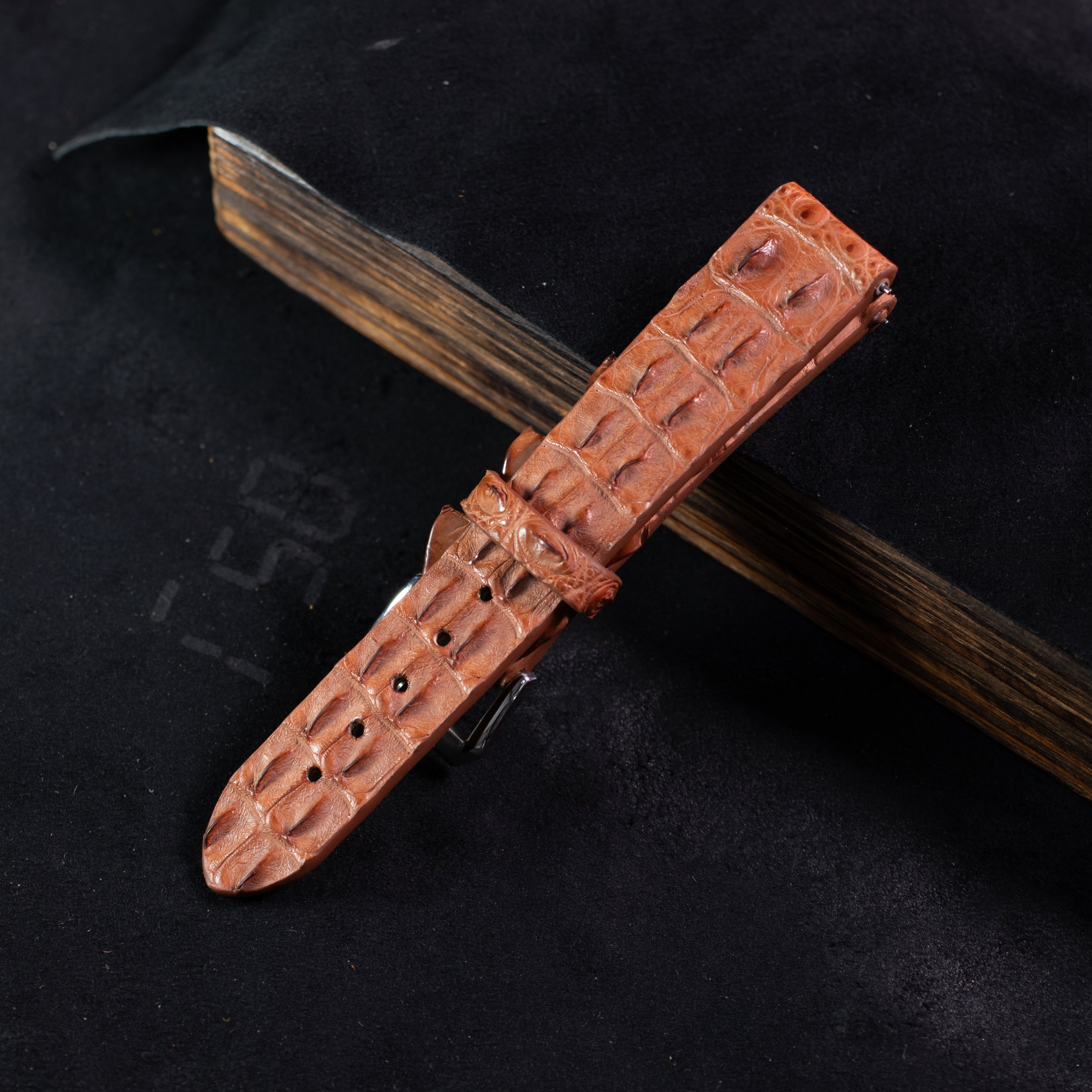 Cognac Spine Signature Alligator Strap