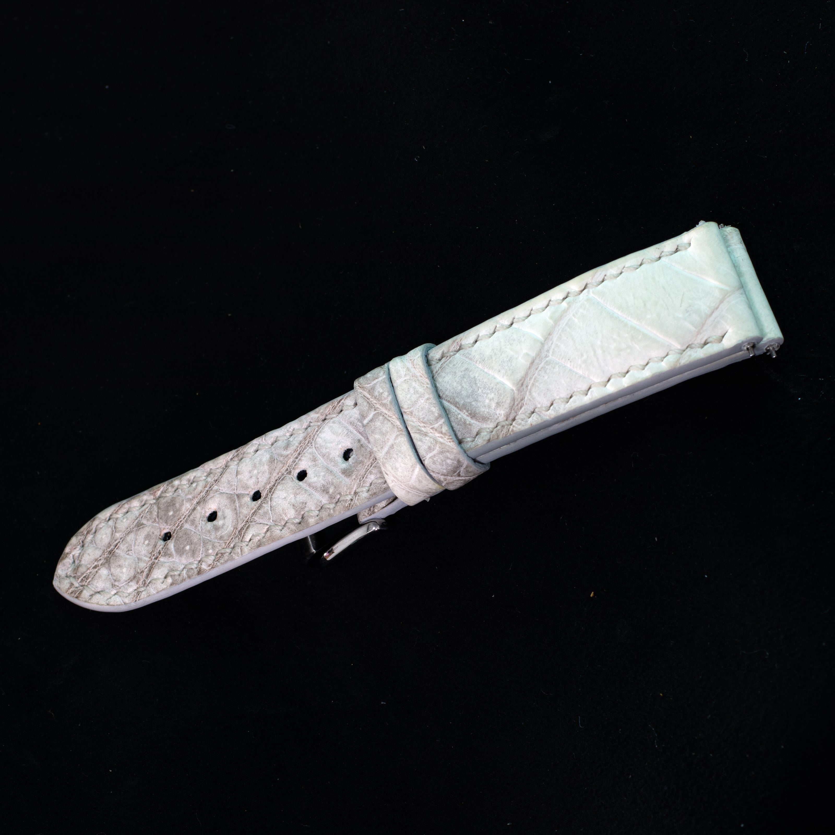 Himalaya Frost Alligator Strap