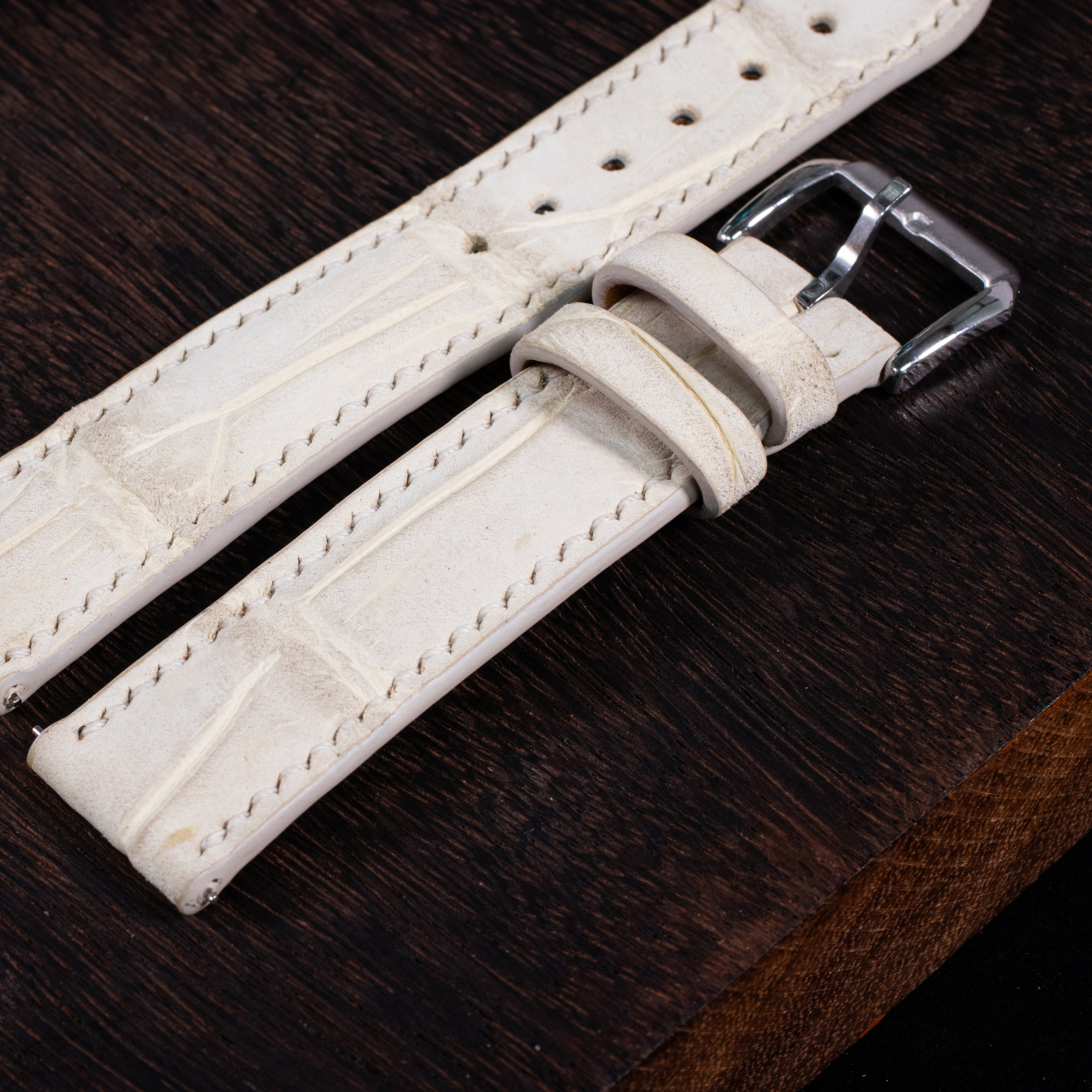 Royal Ivory Nubuck Alligator Strap