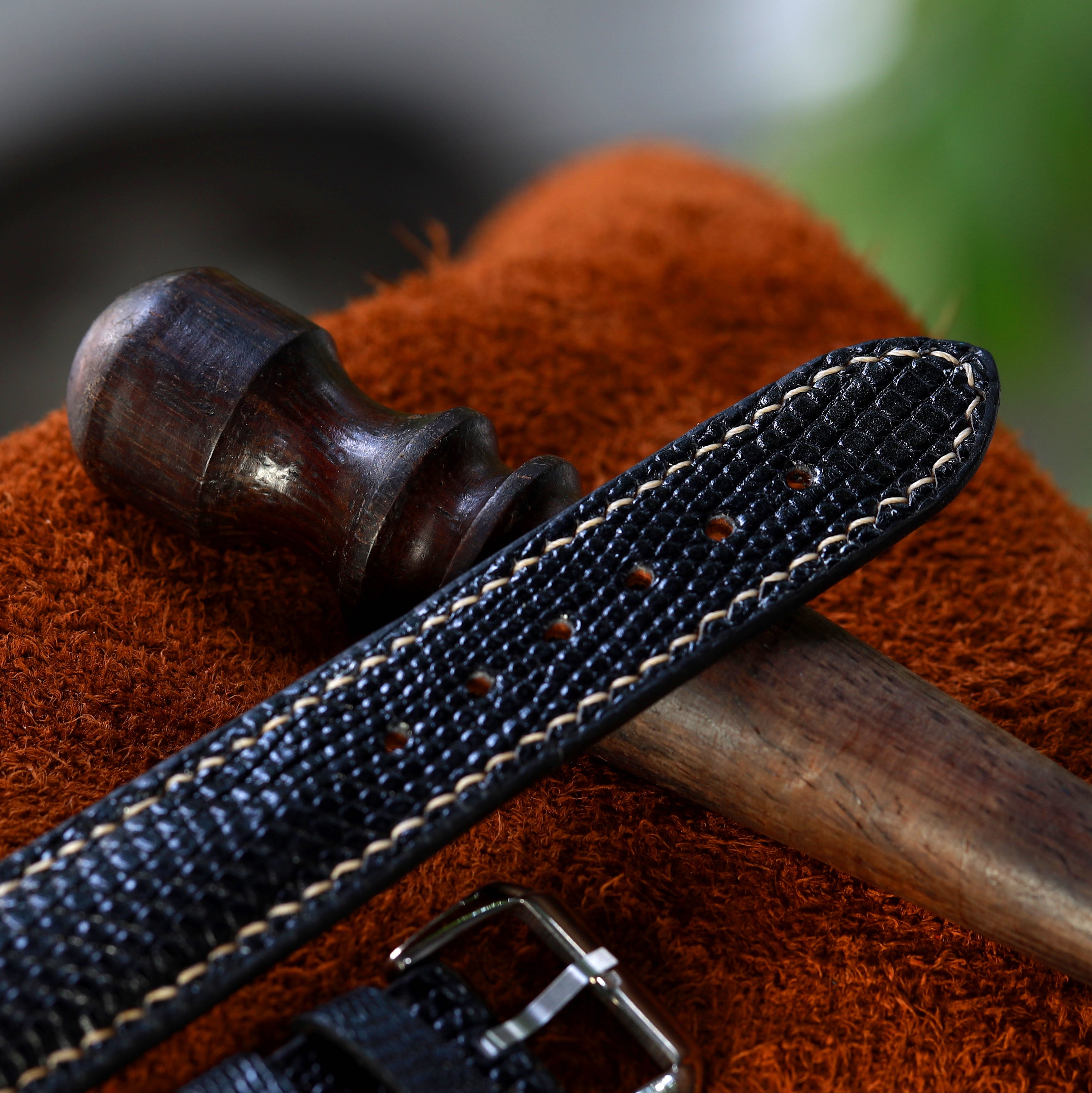 Classic Black Lizard Leather Strap
