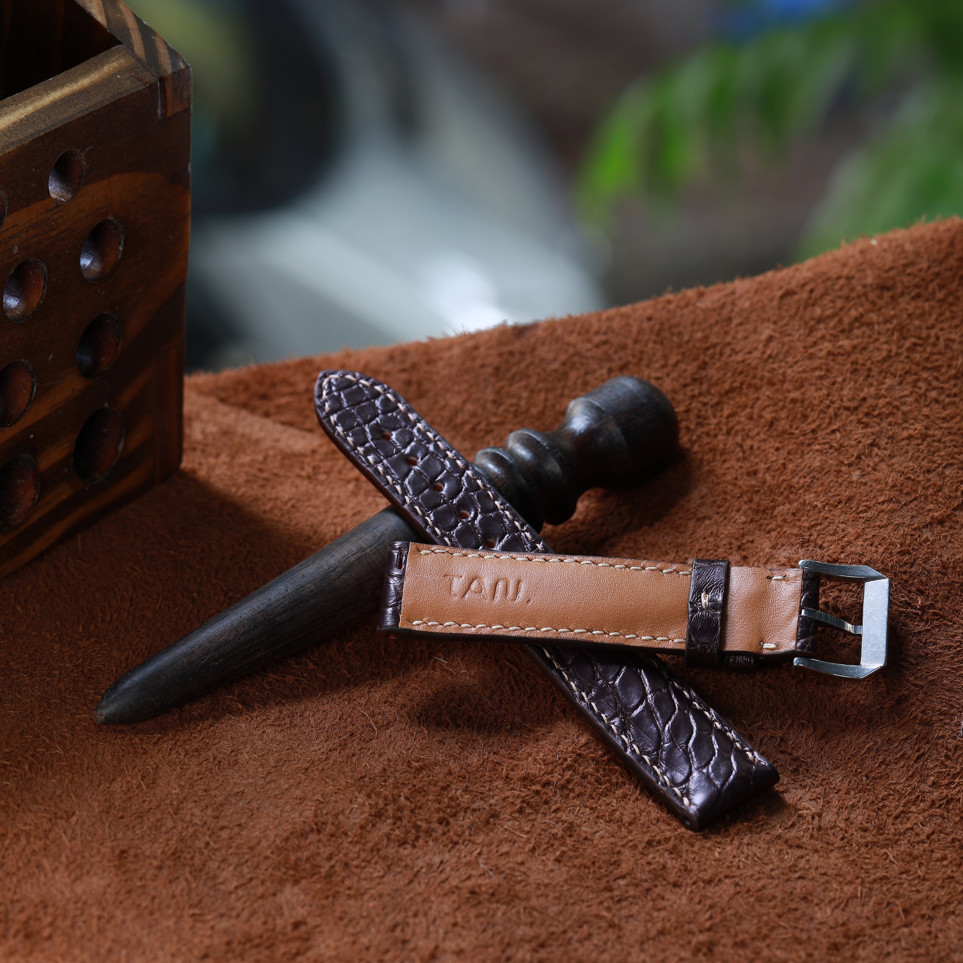Handcrafted Crocodile Leather Watch Strap with Zermatt Lining (Pointed Tip) by Tan