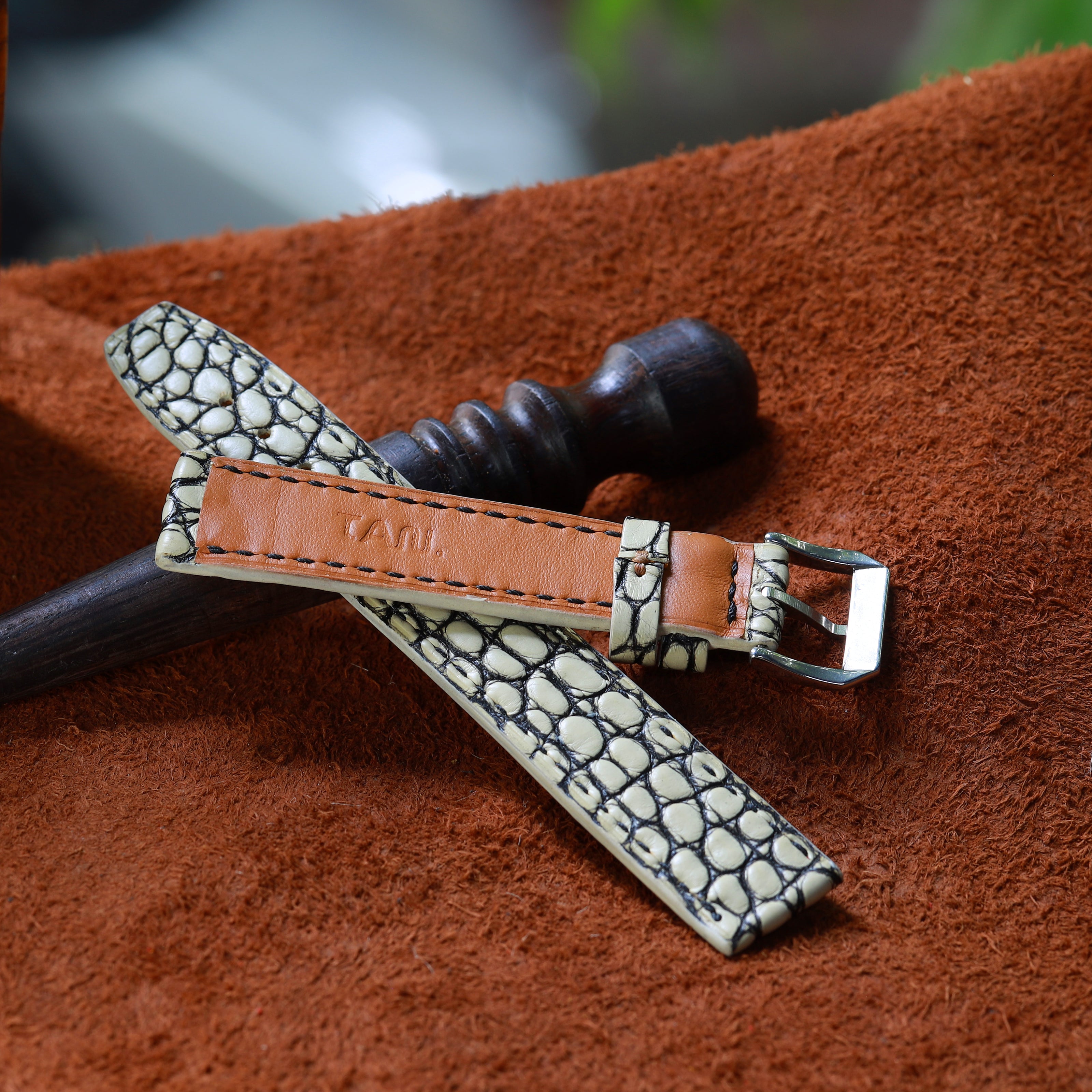 Ivory White Alligator Leather Watch Strap