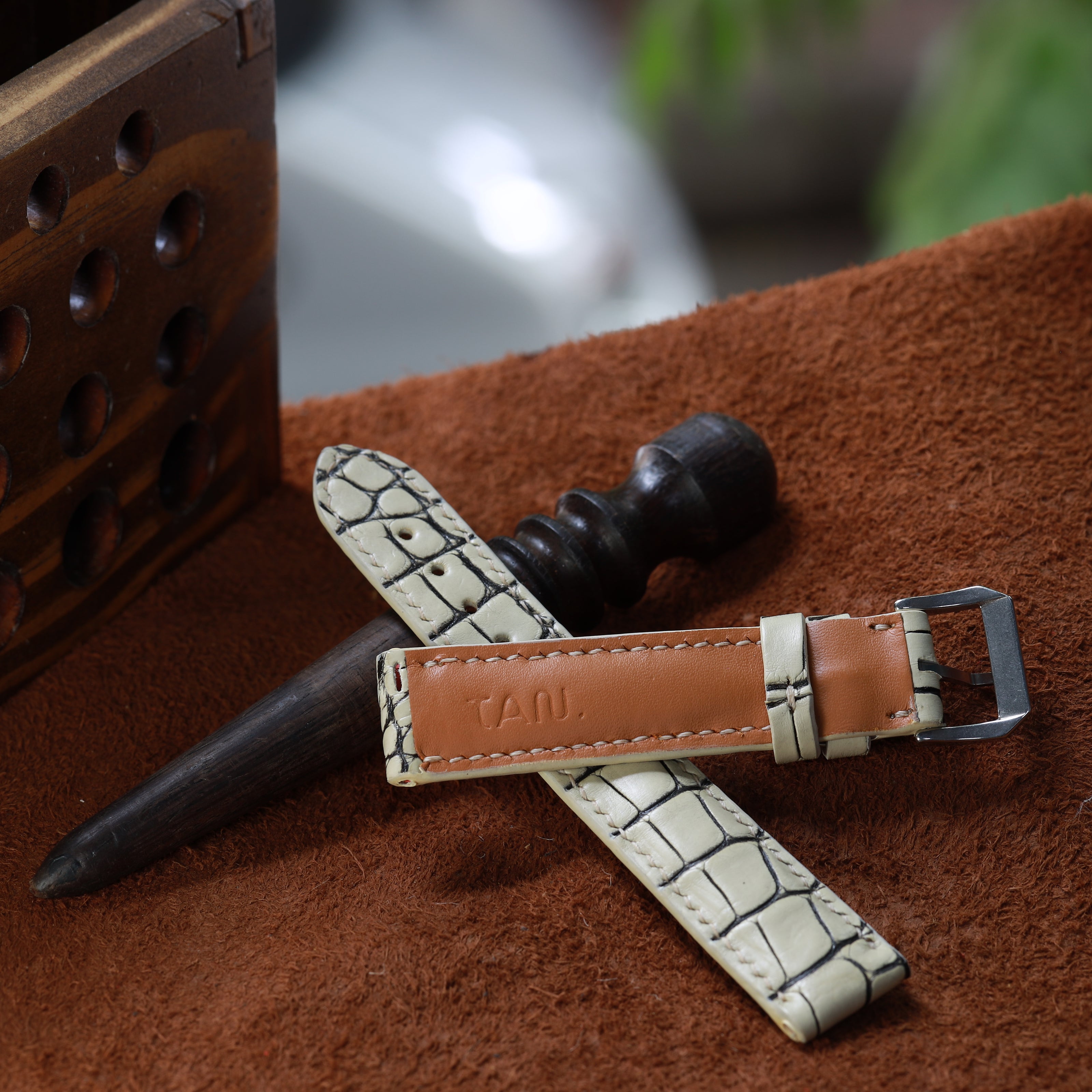 Handcrafted Crocodile Leather Watch Strap with Zermatt Lining (Pointed Tip) by Tan