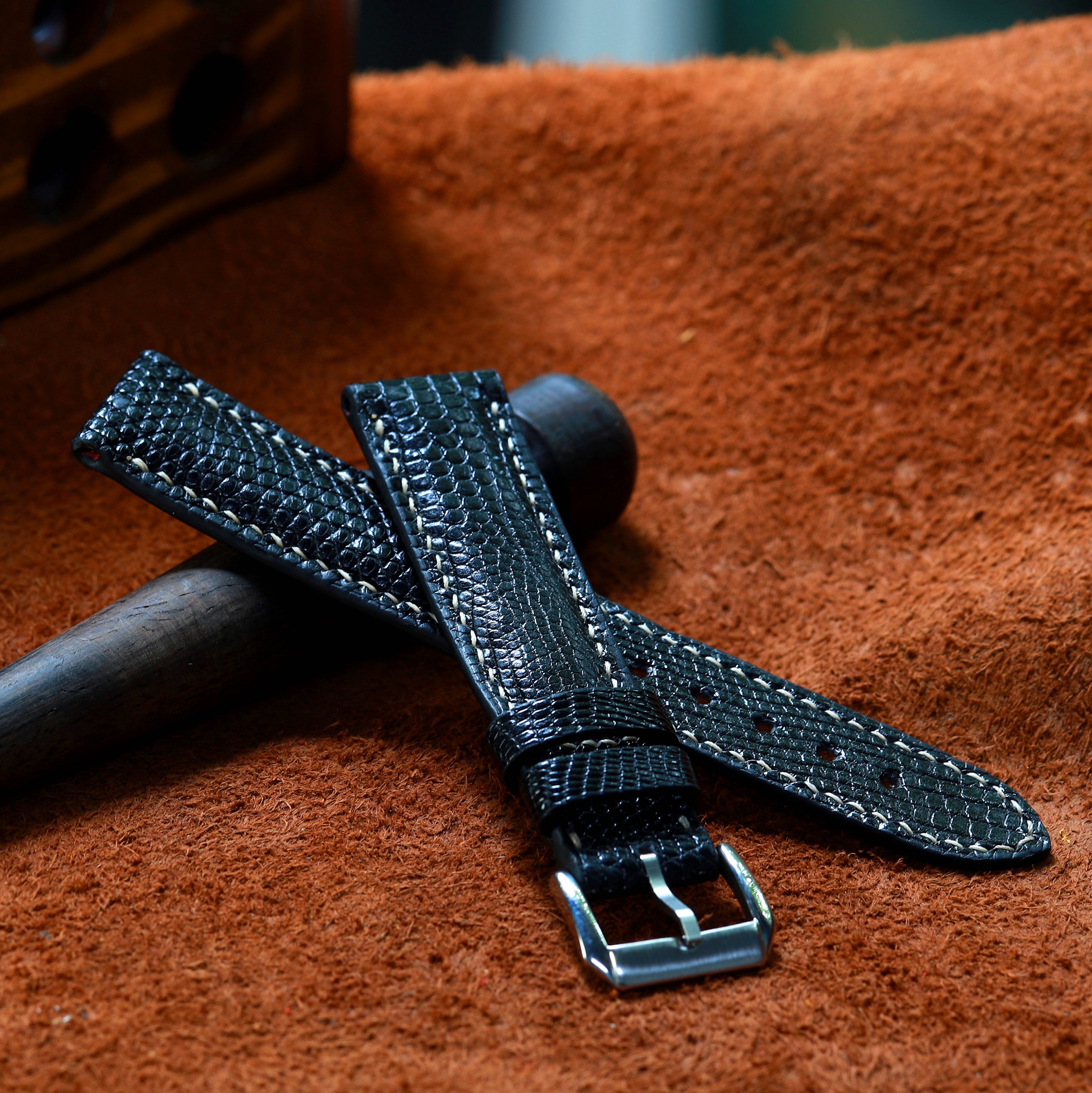 Classic Black Lizard Leather Strap