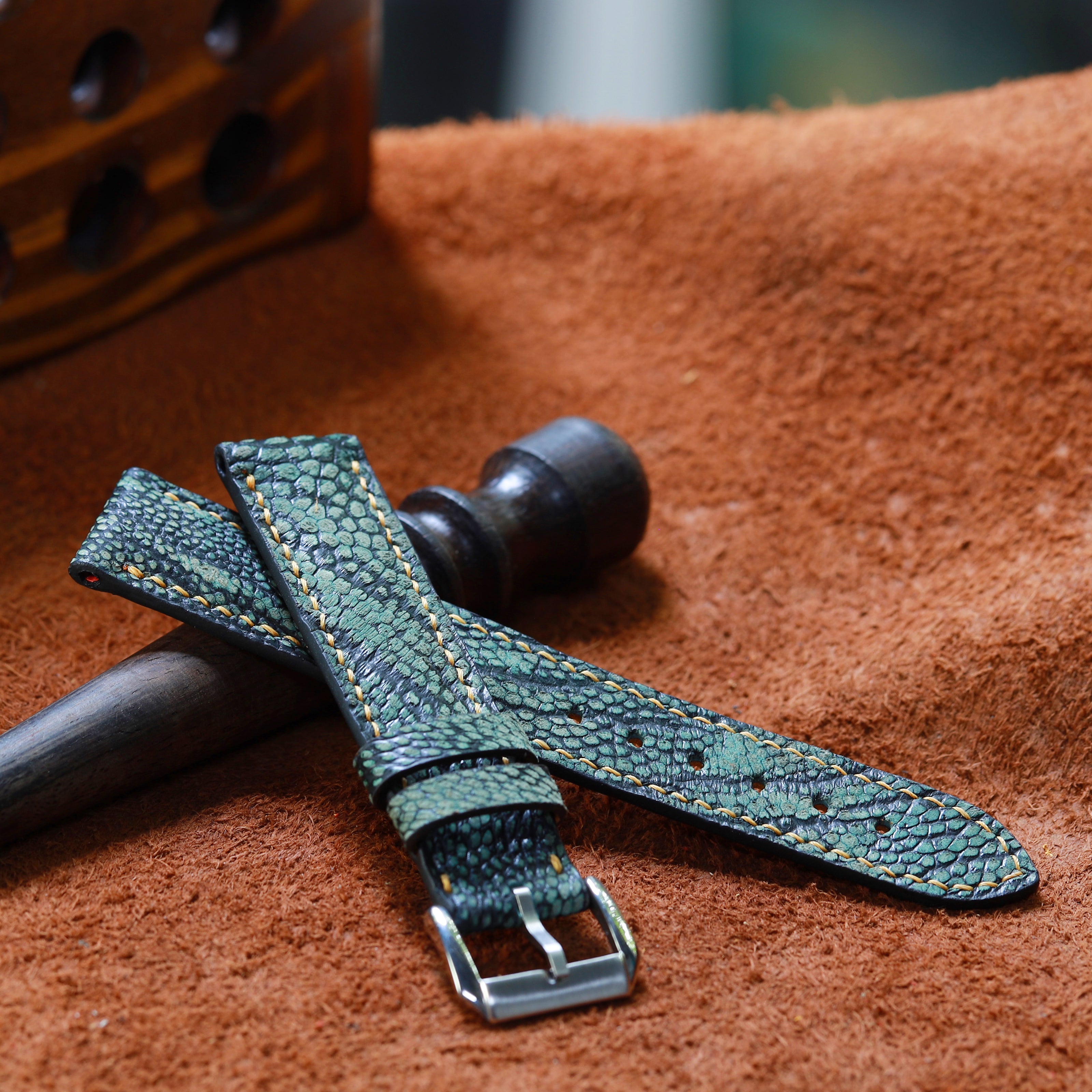 Green Waxed Ostrich Leg Leather Watch Strap (Smooth)