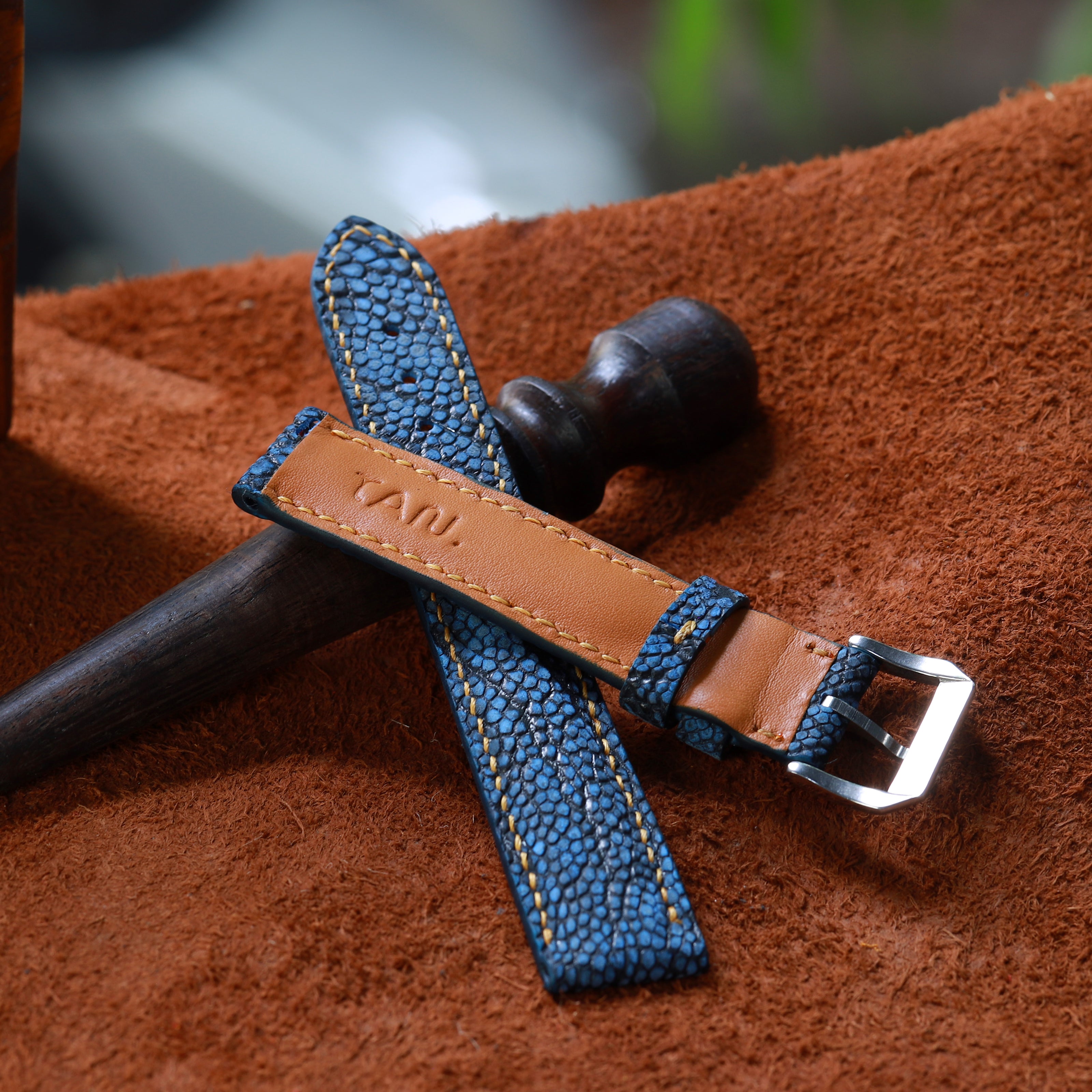 Blue Waxed Ostrich Leg Leather Watch Strap (Scaled)
